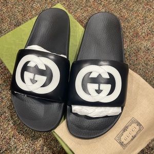 Gucci Slides G11